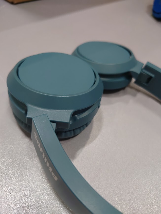 LOT OF 2 Philips TAH4205 & SHK2000 Headphones Not Working For Parts
