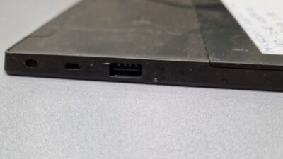 Microsoft Surface 1516 Tablet 2GB Ram 32GB Bit Locker For Prts Not Working