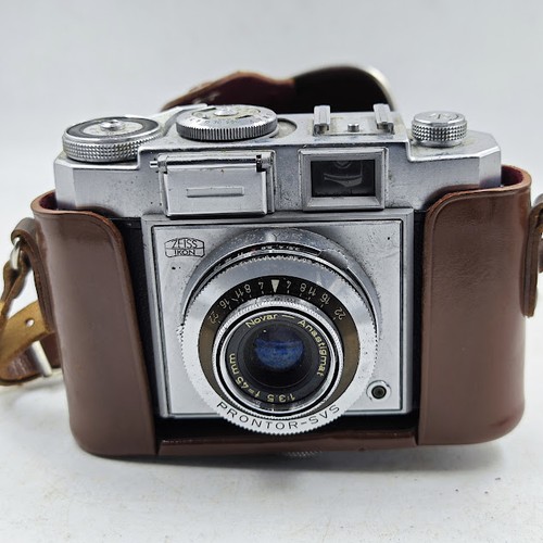Vintage Zeiss Ikon Camera 527/24 - Untested, Signs of Use