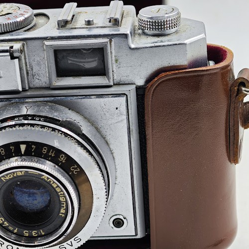 Vintage Zeiss Ikon Camera 527/24 - Untested, Signs of Use