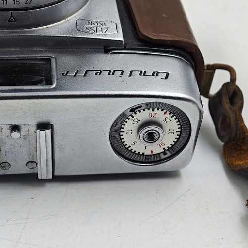 Vintage Zeiss Ikon Camera - Untested, Signs of Use, Includes Bag