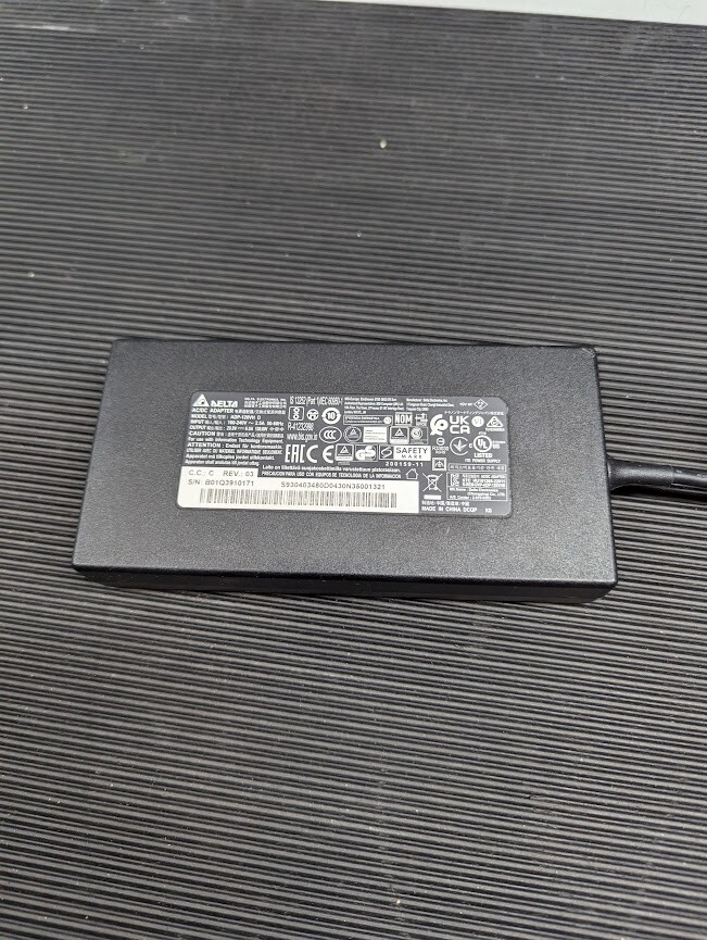 DELTA ADP-120VH D  AC Adapter 20V 6.0A Without Power Cord Black Used