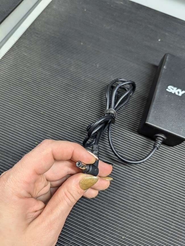 DELTA EADP-40EB A AC Adapter 12V 3.34A Without Power Cord Black Used