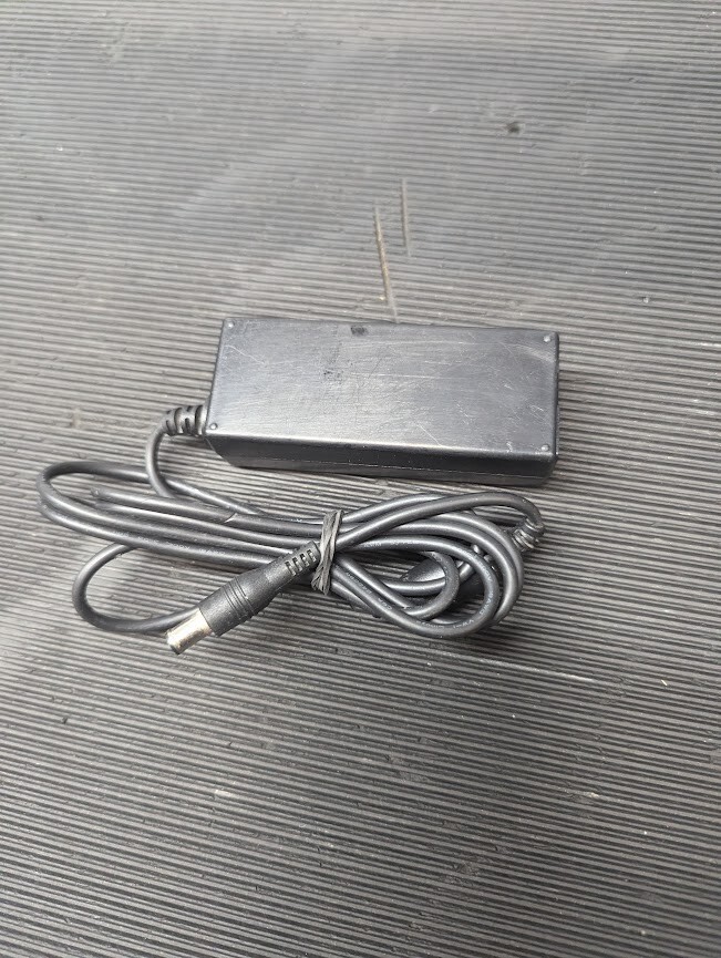 SAMSUNG AD-3014 AC Adapter 14.0V 2.14A Used Working Without Power Cord
