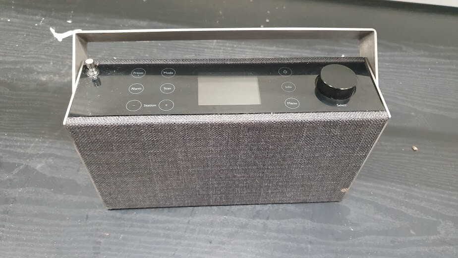 Georg Jensen Damask Model D1 Portable Bluetooth Speaker Not Working For Parts