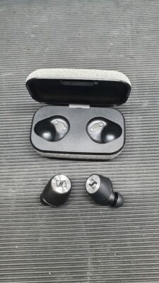 Sennheiser Momentum M3IETW Bluetooth Headphones Silver Not Working Parts