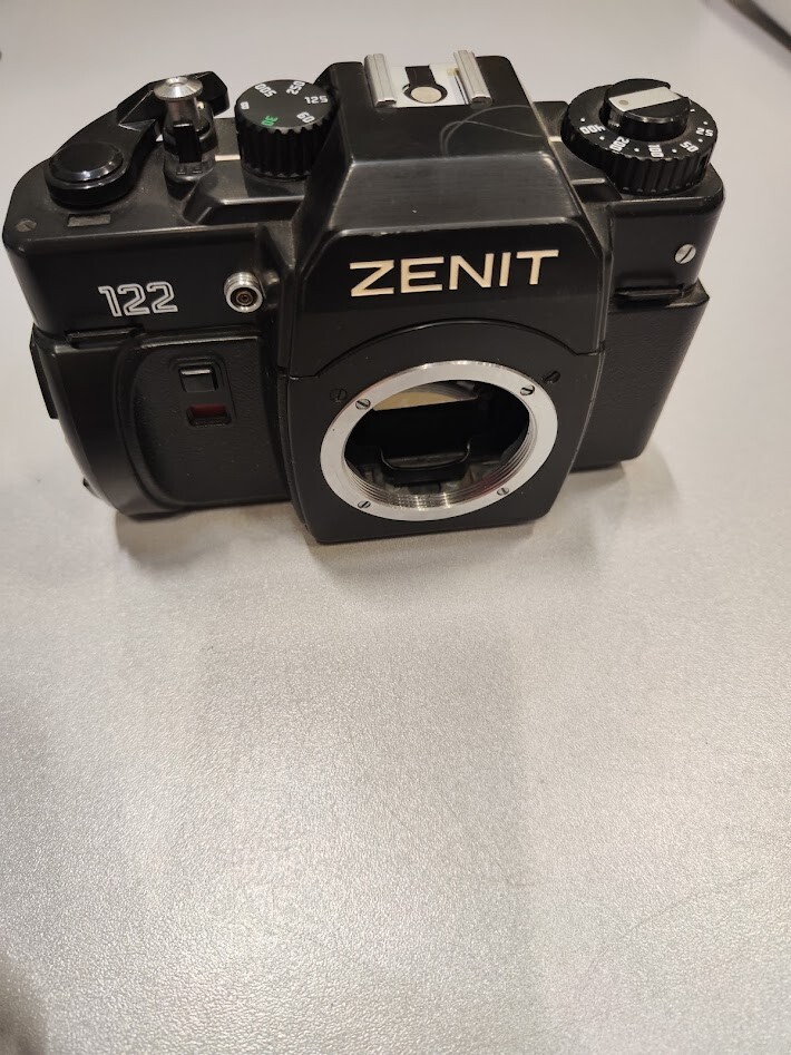 Zenit 122 Vintage Film SLR Camera Black Not Working For Parts Only Body