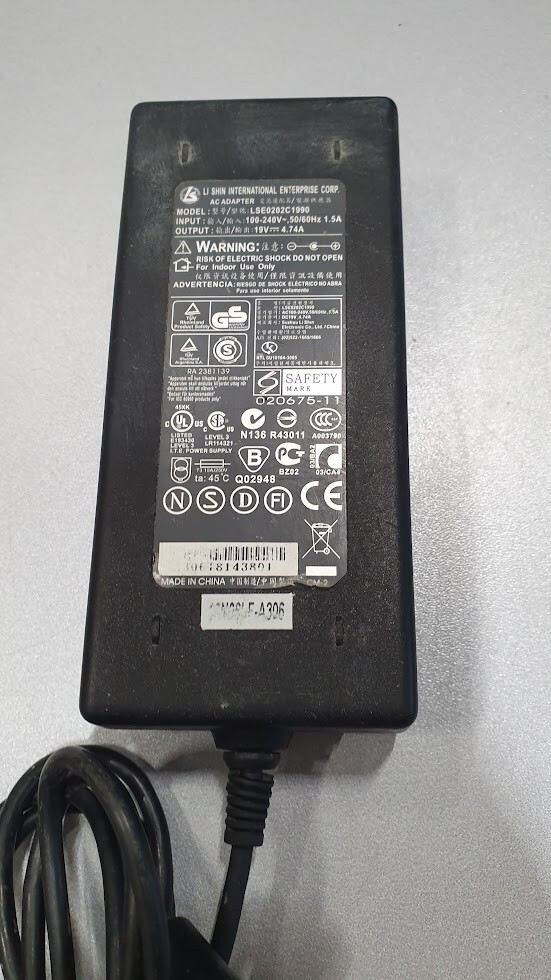 AC Adapter LSE0202C1990 19V 4.74A Used Working Without Power Cord
