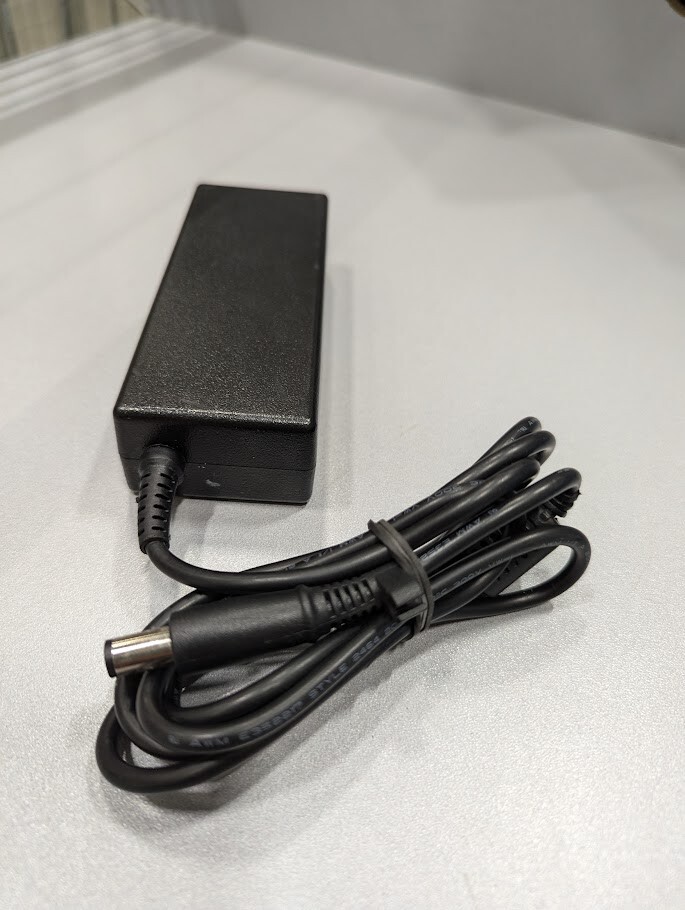 AC Adapter AU-AC-90W 19V 4.74A Used Working Without Power Cord